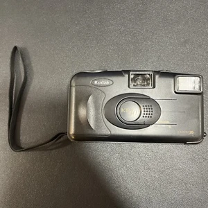 Vintage film Camera Kodak KB10 35mm Camera Point & Shoot - Picture 1 of 8