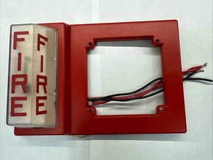 Simplex 4904-9104 Fire Alarm Horn Strobe Combo Tested 24VDC Vintage Strobe Only - Picture 1 of 7