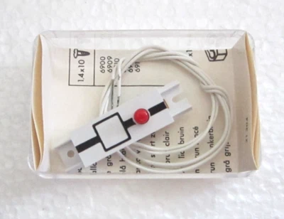 INTERRUPTOR UNIDAD IMPULSO MOMENTÁNEO FLEISCHMANN 6902 HO & N NUEVO EN CAJA DESACOPLADOR 9112 6012 Foto 1 de 4