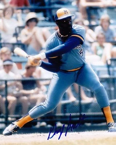 GEORGE SCOTT MILWAUKEE BREWERS ACTION SIGNED 8x10 - Picture 1 of 1