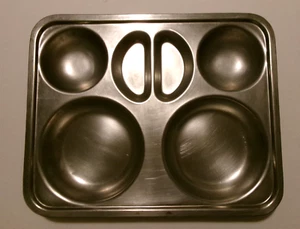 4 Vintage Mess Hall Gefängnis Cafeteria Edelstahl Fach Essen Tabletts Teller - Bild 1 von 4