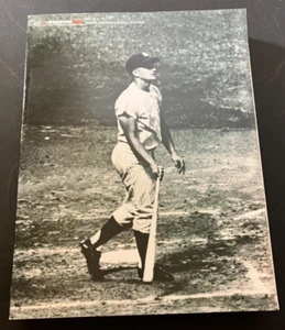 Mastro Auctions Catalog - Sports Memorabilia August 12-13, 2004 - CLEAN - Picture 1 of 3
