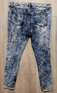 VIP JEANS SIZE 17/18 PREWASH DESTROYED BLUE DENIM WOMENS JEANS - Picture 1 of 12