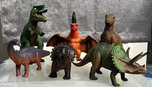 Lot of 6 Dinosaur Toys (4 Soft Rubber 2 Hard Plastic ) Unbraded Clean - Picture 1 of 8