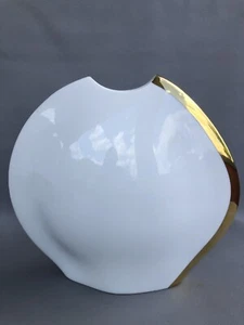 Gerold Vase White Porcelain from Bavaria Germany - Picture 1 of 5