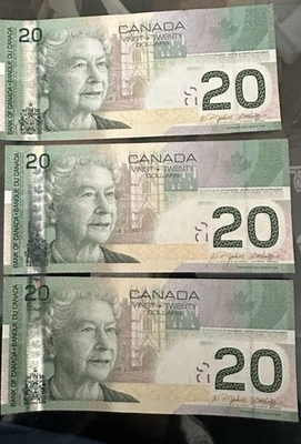 Crisp, New 2004 $20 CAD Dollar Bills Set Of 3 Consecutive Serial Numbers - Image 1 of 2