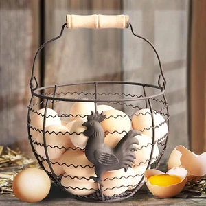 Wire Egg Basket for Gathering Fresh Eggs Collecting Basket with Handle Rusty - Picture 1 of 1