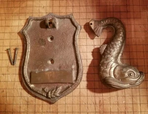 Vintage Brass/Bronze Fish ( Koi ?) Door Knocker with Shield Strike Plate - Heavy - Picture 1 of 7
