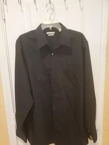Men's Van Heusen Black Dress Shirt Neck 17 Sleeve 34/35 - Picture 1 of 19