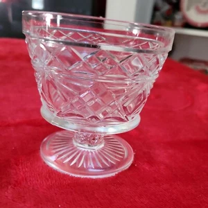 PLAT NOISETIER ATLAS SHERBET VERRE À TIGE 3 1/2" GOTHIQUE grand top beurre d'arachide - Photo 1/5