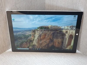 Microsoft Surface Pro 3 12.3" i5-4300U @ 2.5GHz 4GB RAM 120GB SSD Grade B ED0705 - Afbeelding 1 van 5