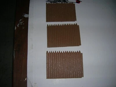 1953 MARX RIN TIN TIN FORT APACHE PLAYSET 3 WALLS STOCKADE w/ RAMPARTs PARTS - Image 1 of 4