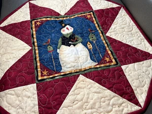 Handmade Primitive Pieced Machine Quilted Table Quilt Mat Snowman Birdhouse - Picture 1 of 5
