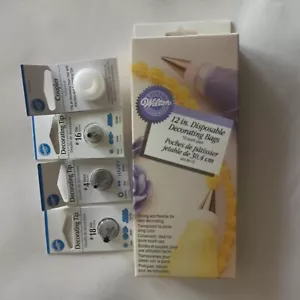 Wilton Cake / Cookie Decorating Set Icing Tips 12 Bags, 3 Tips & Coupler Cupcake - Picture 1 of 7
