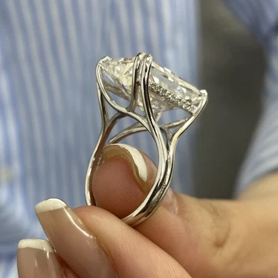 Diamond Wedding Ring IGI Certified VS1 E Radiant 10 CT Labcreated 18K White Gold - Image 1 of 4