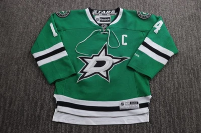 Reebok  Dallas Stars Jamie Benn #14 Jersey Boys Small Green NHL DISTRESS - Image 1 of 4