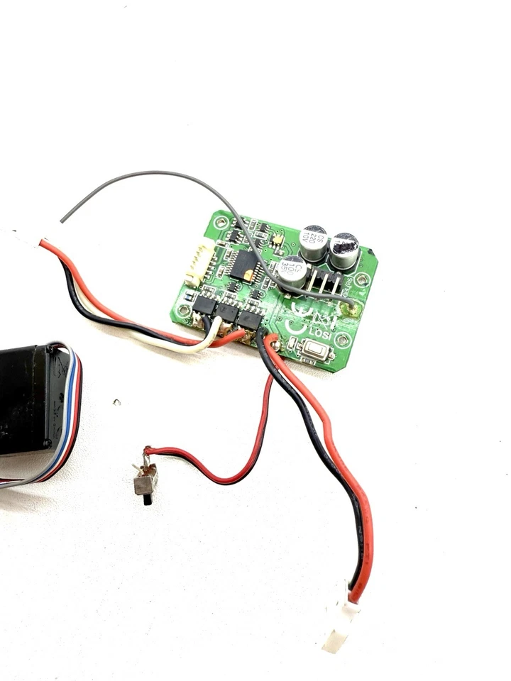 Losi Micro 1/24 Brushless 2 / 1 Esc Receiver Combo With Servo For Part B151 - Image 1 of 3