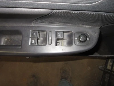 Used Engine Coolant Reservoir fits: 2008 Volkswagen Jetta  Grade A - Image 1 of 4