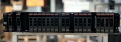 IBM Storwize V7000 Disk Controller l 85Y6115 15x 900GB HDD,4x 200GB SSD 1xCntrl - Image 1 of 4