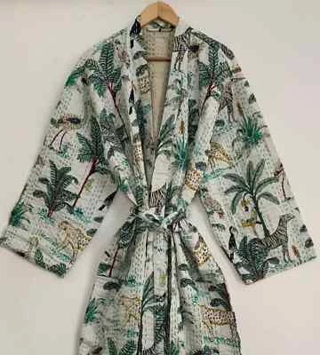 Bata acolchada de algodón hecha a mano Kantha Kimono Vestido largo Chaqueta Ropa de noche Kimono Foto 1 de 4