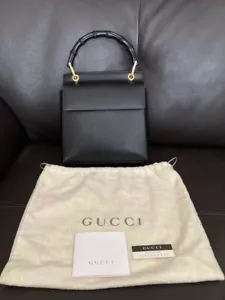 Antiguo mini bolso de mano Gucci de cuero negro italiano outlet vintage para mujer - Imagen 1 de 20