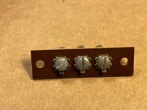 NOS Vintage 3 Terminal Phenolic Antenna or Speaker Screw Strip 2.125" #A (Qty Av - Picture 1 of 7