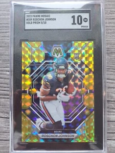 Chicago Bears Roschon Johnson 2023 Mosaic Rookie RC Gold Prizm 05/10 #359 SGC 10 - Bild 1 von 3