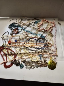 LOT 15 Vintage Costume Jewelry Lot 2.5 LBS Necklacess. Variety Vintage. Wearable - Picture 1 of 10