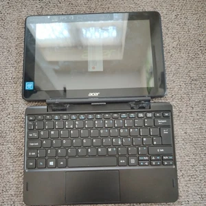Acer One 10 Tablet 2 in 1 windows 10 with Keyboard - (Spares Or Repairs) - Afbeelding 1 van 6