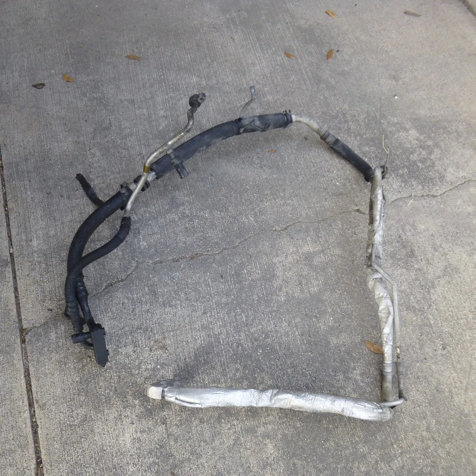 LINCOLN LS  2003 2004 2005 2006  A/C HOSES - Image 1 of 4