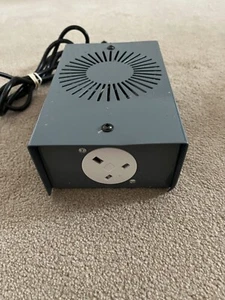 Airlink US to UK 500W Voltage Converter - Picture 1 of 2