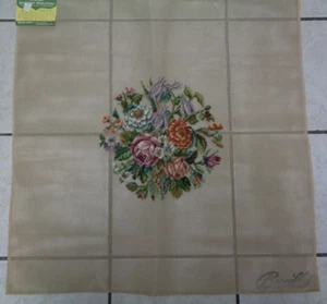 Bucilla Large Floral Wool Embroidered Cotton Canvas 30 X 30" Motif 12.5 X 12.5" - Picture 1 of 3
