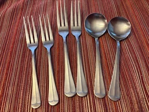 Stanley Roberts JEFFERSON MANOR Rogers Stainless Flatware Soup Spoons Forks - Picture 1 of 8