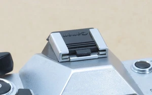 Canon Blitzschuh-Abdeckkappe AE-1 Programm A-1 A1 AT-1 FTbn T90 - A & T Serie - Bild 1 von 4
