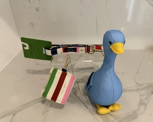 NUEVO CON ETIQUETAS-Kate Spade Paquete Perro Aventura Rayas; Correa, Portabolsas, Juguete Pato Mascota - Imagen 1 de 21