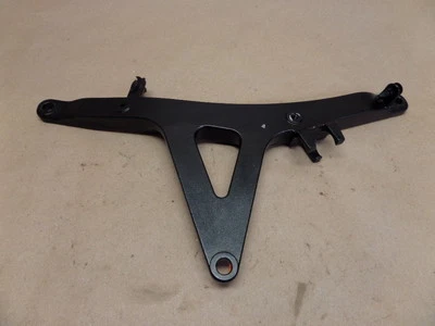 2012 KAWASAKI CONCOURS 14 SOPORTE DE SUBCHASIS IZQUIERDO Foto 1 de 4