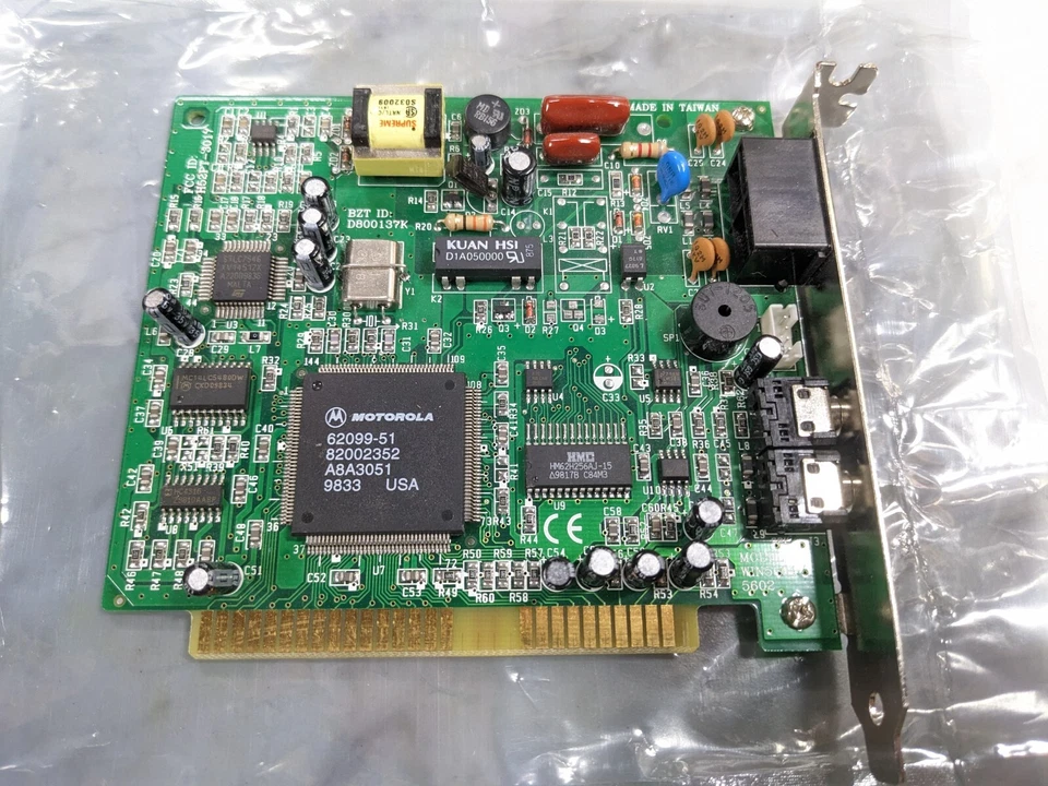 Módem de datos/fax/voz Motorola Win5601/5602 con conectores de micrófono y altavoz PC de colección Foto 1 de 4