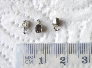 Lot mit  6 Kalotten ("Nieten-Tulpen"), Weiß-Gold 333 - Picture 1 of 1