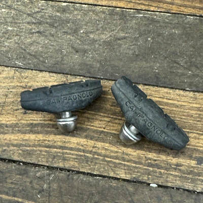 Par de pastillas de freno Campagnolo SK3 negras con rosca Campy Foto 1 de 4