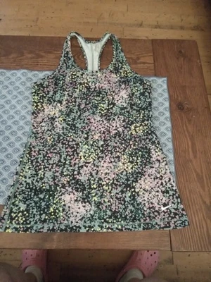 Nike Women's Dri Fit Tank Sz L NWOT - Image 1 of 4