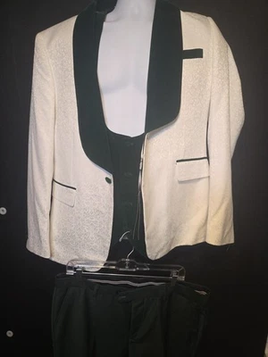 Rossi man suit, 3 Pieces New With Tags🔥 - Image 1 of 4