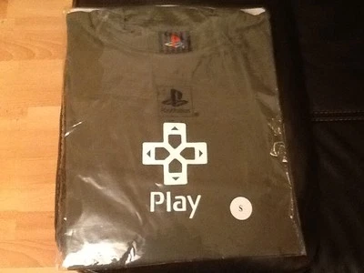 NEW OFFICIAL PROMO Sony Playstation T-Shirt  DARK GREEN SMALL . SONY PROMO RARE — 第 1/3 张图片
