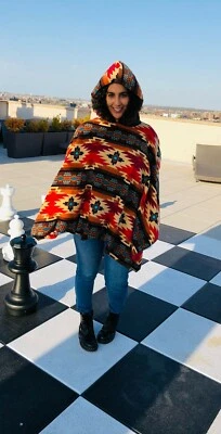 Capa poncho para mujer ZooFleece naranja suroeste azteca tribal indio con capucha”  Foto 1 de 4