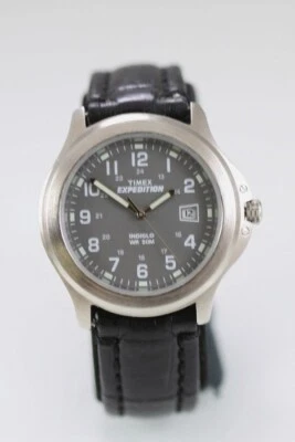 Timex Orologio Uomo Argento Acciaio Inox Nero Pelle 50m Luce Data 24hr Quarzo - Immagine 1 di 4