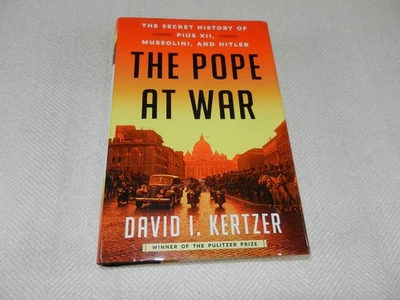 WW II  Vatican - Pius XII worked with Mussolini & Hitler  "THE POPE AT WAR" Foto 1 de 4