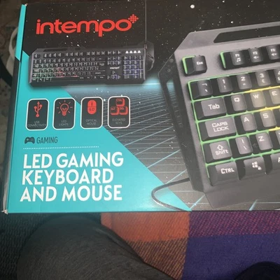 UK Gaming Keyboard And Mouse Set RGB LED USB For PC Laptop Xbox One PS4 PS5 - Image 1 of 4