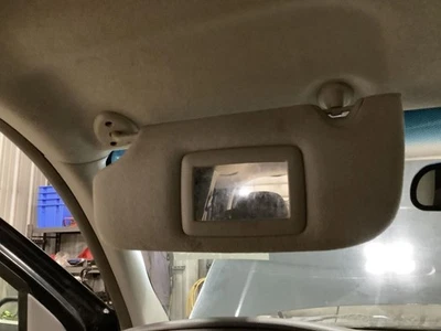 发球杆左遮阳板无照明适合 05-07 ENVOY 337654 — 第 1/4 张图片