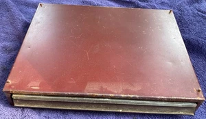 BH1516 Vtg Watch Clock Maker Parts Lot Metal Cabinet Stackable Bulova - Foto 1 di 2