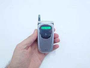 Sanyo J-phone J-SA03 abatible CDMA teléfono móvil japonés artículo de coleccionistas raro - Imagen 1 de 18