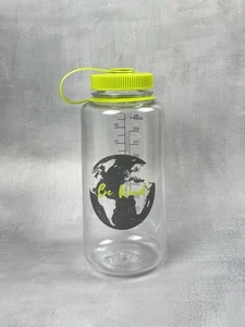 Nalgene Sustain Quest 32 oz. Botella de agua de boca ancha - transparente, sé amable - Imagen 1 de 4